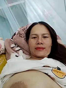 Snapshot of Baby-ladyass20 chatting on 12-15-25, 03:22 Baby-ladyass20 online show from 12-15-25, 03:22