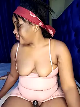 Queenshaz01 online show from 03-11-25, 11:37