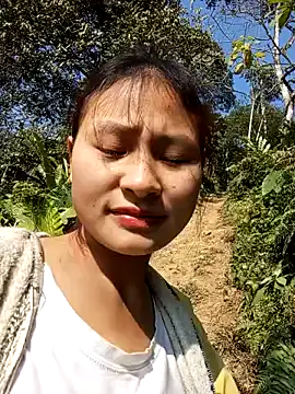 trieungoclnt online show from 01-13-25, 07:21