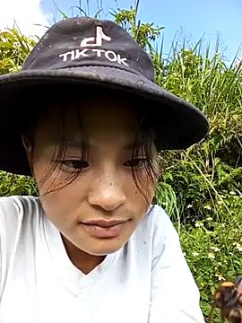 trieungoclnt online show from 10-08-25, 08:34