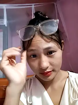 trieungoclnt online show from 10-10-25, 09:30