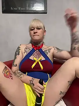 poussichienne online show from 02-12-25, 12:44