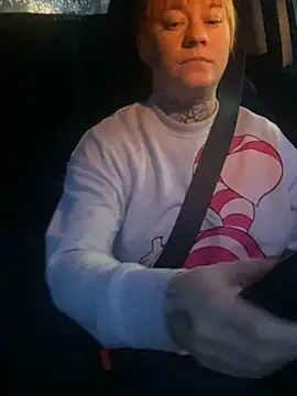 poussichienne online show from 03-16-26, 05:24