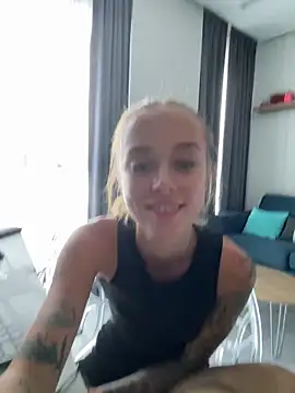 Snapshot of enjoy_my_beauty chatting on 02-27-25, 08:28 enjoy my beauty online show from 02-27-25, 08:28