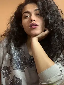 Curvydesifromgermany online show from 12-20-24, 03:42