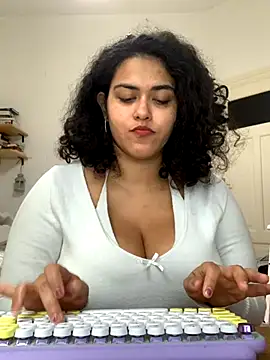 Curvydesifromgermany online show from 09-11-25, 12:16