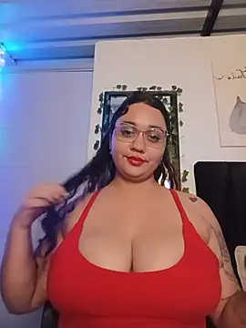 Snapshot of Alezapark chatting on 06-07-26, 03:43 Alezapark online show from 06-07-26, 03:43
