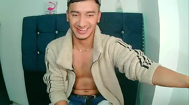 Kevin Torres online show from 01-12-25, 01:48