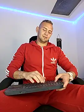 Snapshot of Damon_Bakert chatting on 10-03-25, 03:31 Damon Bakert online show from 10-03-25, 03:31