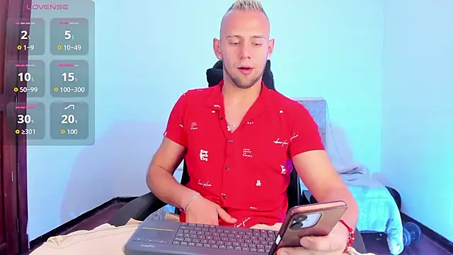 Snapshot of Damon_Bakert chatting on 01-16-26, 04:44 Damon Bakert online show from 01-16-26, 04:44