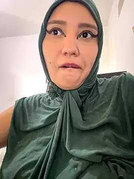 hannahayat online show from 09-30-25, 02:22