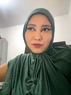 hannahayat online show from 10-15-25, 01:11