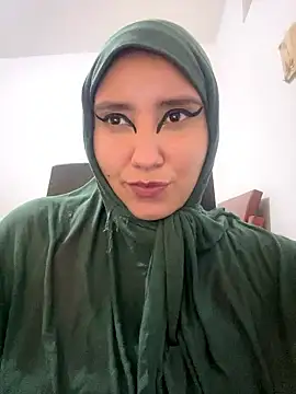 Snapshot of hannahayat chatting on 01-10-26, 08:43 hannahayat online show from 01-10-26, 08:43