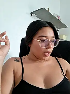 -VICKKY online show from 06-24-26, 07:13