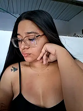 -VICKKY online show from 07-25-26, 02:36