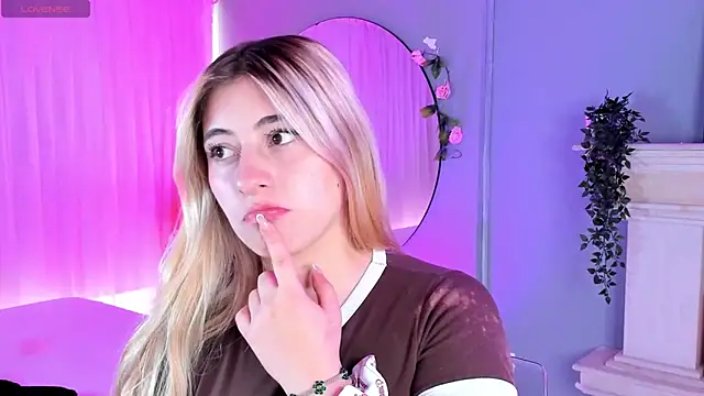 tiffany becker online show from 04-20-26, 02:53