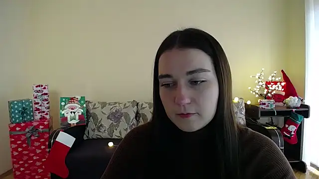 Snapshot of Pretty_shy chatting on 12-17-24, 08:45 Pretty shy online show from 12-17-24, 08:45