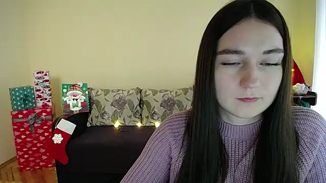 Snapshot of Pretty_shy chatting on 12-22-24, 01:00 Pretty shy online show from 12-22-24, 01:00