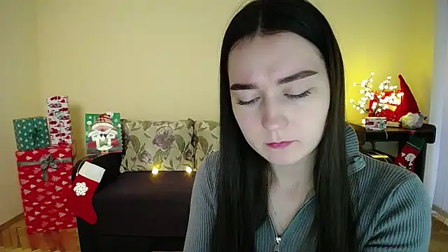 Snapshot of Pretty_shy chatting on 12-28-24, 01:49 Pretty shy online show from 12-28-24, 01:49