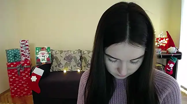 Snapshot of Pretty_shy chatting on 12-29-24, 11:50 Pretty shy online show from 12-29-24, 11:50