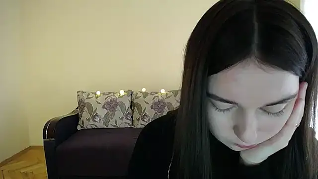 Snapshot of Pretty_shy chatting on 01-21-25, 11:56 Pretty shy online show from 01-21-25, 11:56