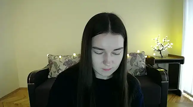 Snapshot of Pretty_shy chatting on 01-24-25, 08:34 Pretty shy online show from 01-24-25, 08:34