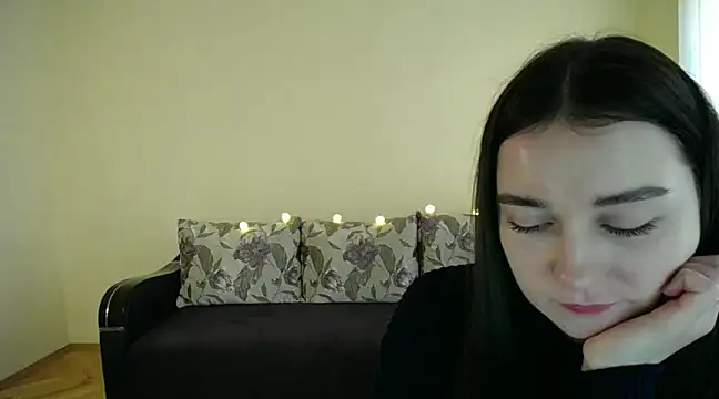 Snapshot of Pretty_shy chatting on 02-01-25, 12:05 Pretty shy online show from 02-01-25, 12:05