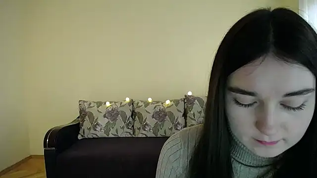 Snapshot of Pretty_shy chatting on 02-07-25, 12:39 Pretty shy online show from 02-07-25, 12:39