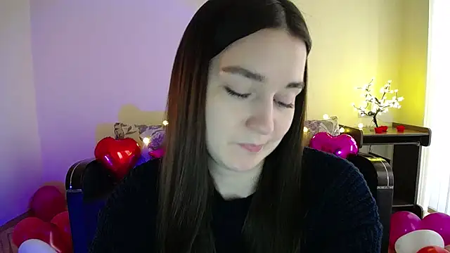 Snapshot of Pretty_shy chatting on 02-18-25, 01:00 Pretty shy online show from 02-18-25, 01:00