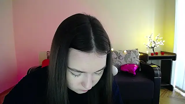 Snapshot of Pretty_shy chatting on 02-23-25, 10:06 Pretty shy online show from 02-23-25, 10:06