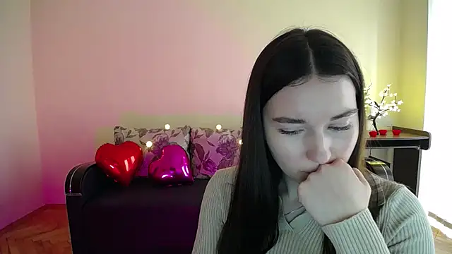 Snapshot of Pretty_shy chatting on 02-27-25, 09:22 Pretty shy online show from 02-27-25, 09:22