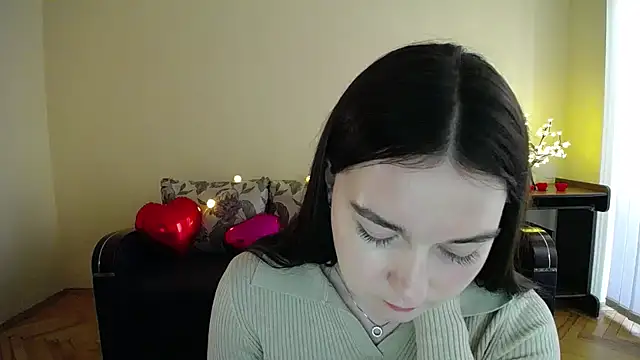 Snapshot of Pretty_shy chatting on 02-27-25, 12:23 Pretty shy online show from 02-27-25, 12:23