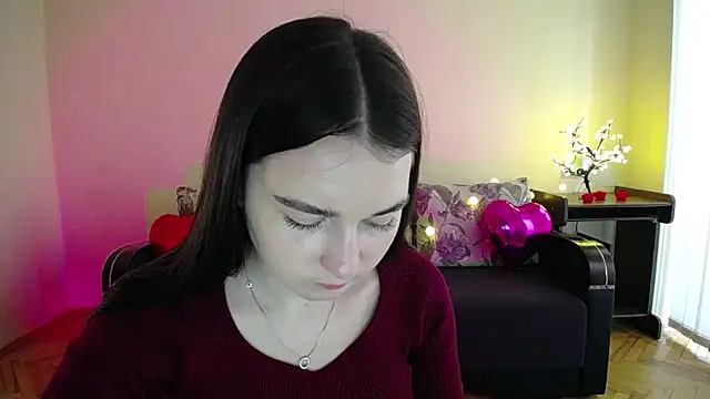 Snapshot of Pretty_shy chatting on 03-07-25, 10:35 Pretty shy online show from 03-07-25, 10:35
