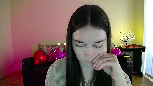 Snapshot of Pretty_shy chatting on 03-10-25, 12:48 Pretty shy online show from 03-10-25, 12:48
