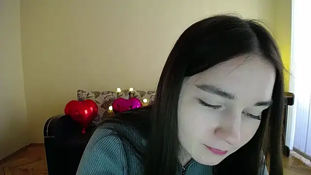 Snapshot of Pretty_shy chatting on 03-19-25, 01:51 Pretty shy online show from 03-19-25, 01:51