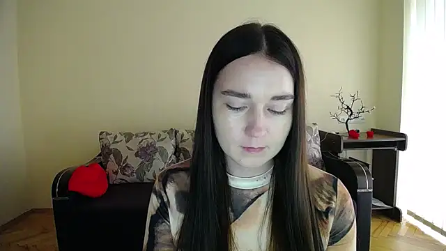 Snapshot of Pretty_shy chatting on 09-19-25, 09:00 Pretty shy online show from 09-19-25, 09:00