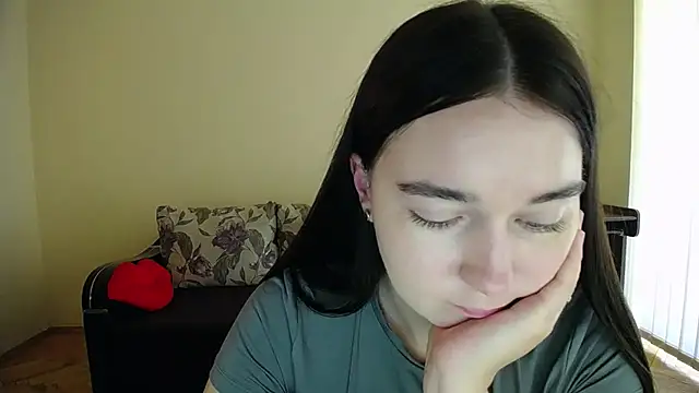 Snapshot of Pretty_shy chatting on 09-23-25, 09:45 Pretty shy online show from 09-23-25, 09:45