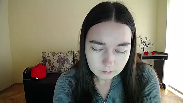Snapshot of Pretty_shy chatting on 10-14-25, 08:48 Pretty shy online show from 10-14-25, 08:48