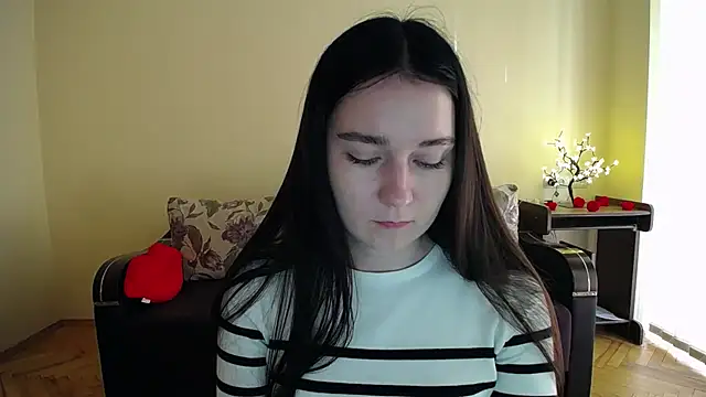 Pretty shy online show from 05-14-26, 08:43