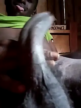 Snapshot of bigdicktaoni chatting on 12-19-25, 12:45 bigdicktaoni online show from 12-19-25, 12:45