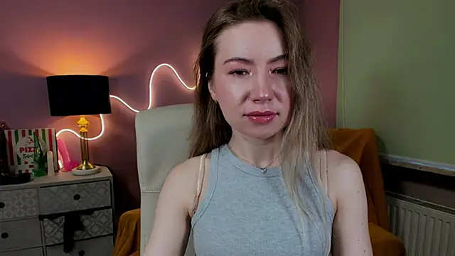 Mia Tasty online show from 11-14-25, 07:29