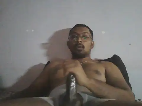 chennaibull101 online show from 10-18-25, 02:18