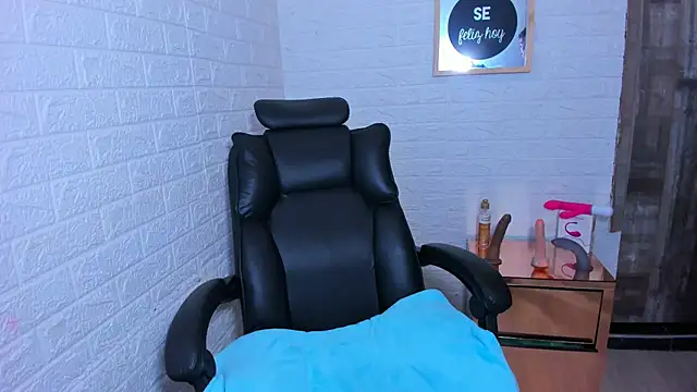 ImCrazzy online show from 11-08-25, 04:18