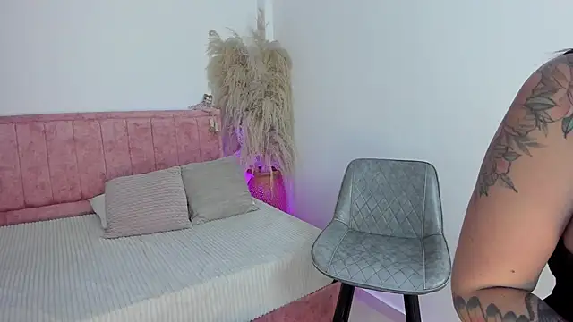 Sofiawilson  online show from 09-24-25, 12:52