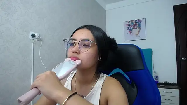 antonella sweetlittle online show from 01-15-25, 06:40