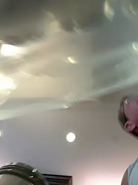 sluttydylan online show from 04-18-26, 09:59