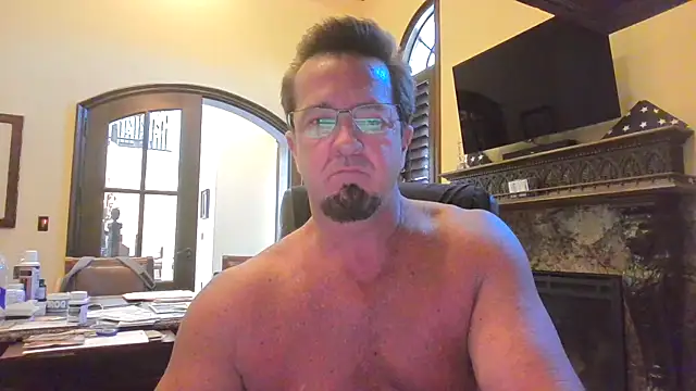 Snapshot of sluttydylan chatting on 04-28-26, 06:13 sluttydylan online show from 04-28-26, 06:13