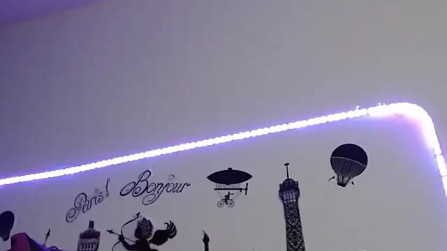 Snapshot of cata__gutierrez_ chatting on 12-20-25, 05:03 cata gutierrez online show from 12-20-25, 05:03