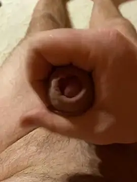 Snapshot of KiHaennem1234 chatting on 12-10-24, 05:11 KiHaennem1234 online show from 12-10-24, 05:11