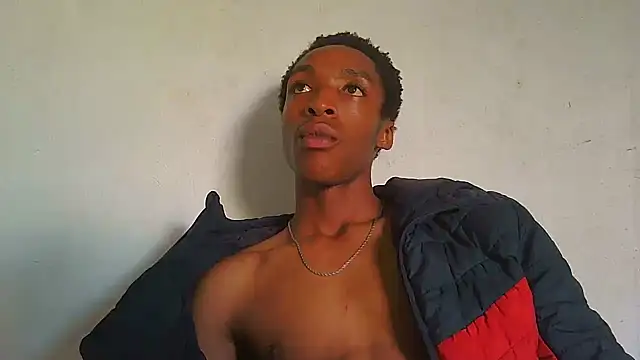 Snapshot of FullyxLoaded chatting on 05-03-26, 11:49 FullyxLoaded online show from 05-03-26, 11:49